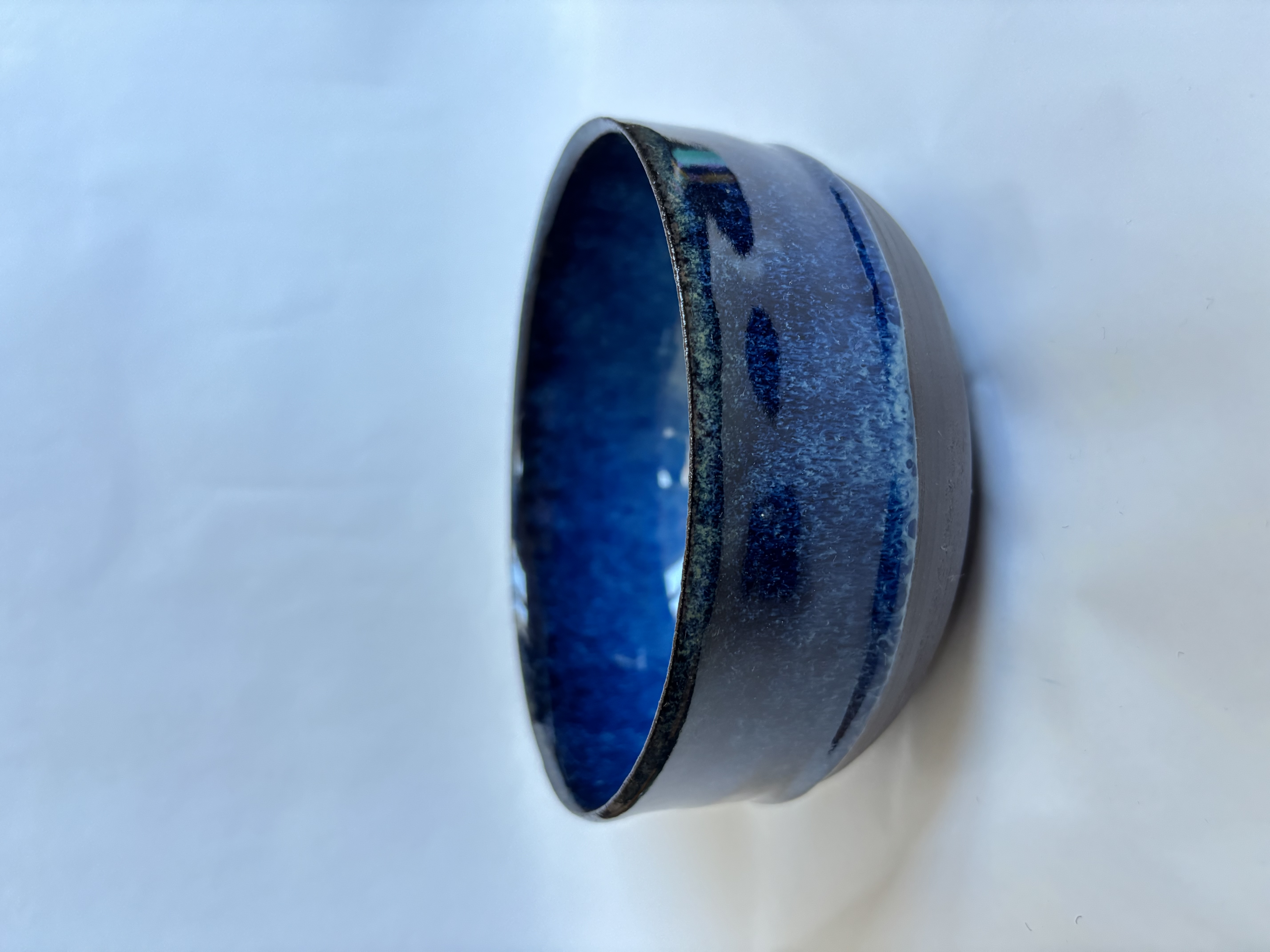 Dark enzian bowl